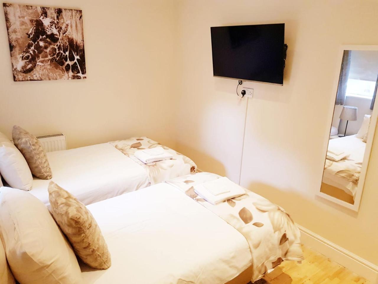 Cogie Abode Bed & Breakfast Enfield Bilik gambar